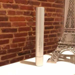 🌟Brand new Trish McEvoy luminizer 3.8ml🌟